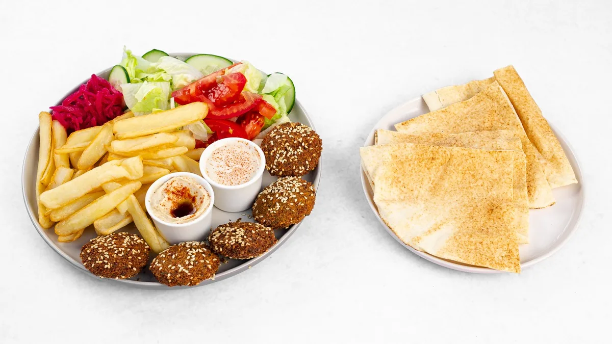 Falafel krožnik