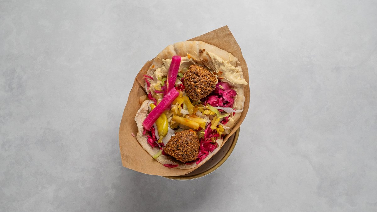 Falafel- and Hummuspita