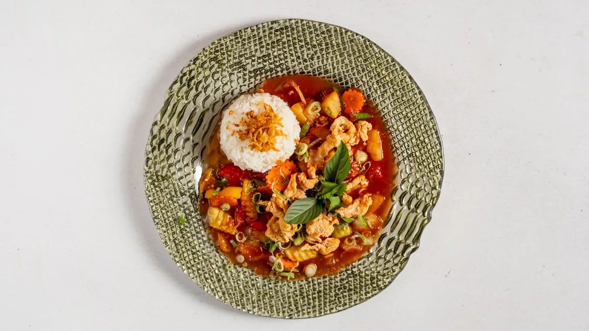 21. Phad Priaw Wan Kai