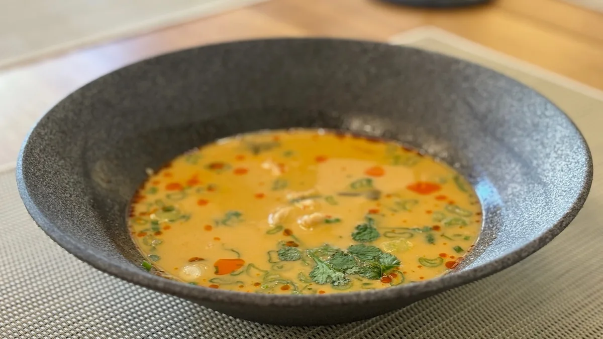 8. Tom Kah Kai 🌶