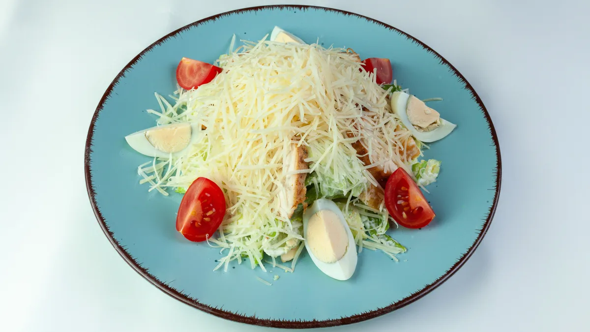 Цезарь с курицей