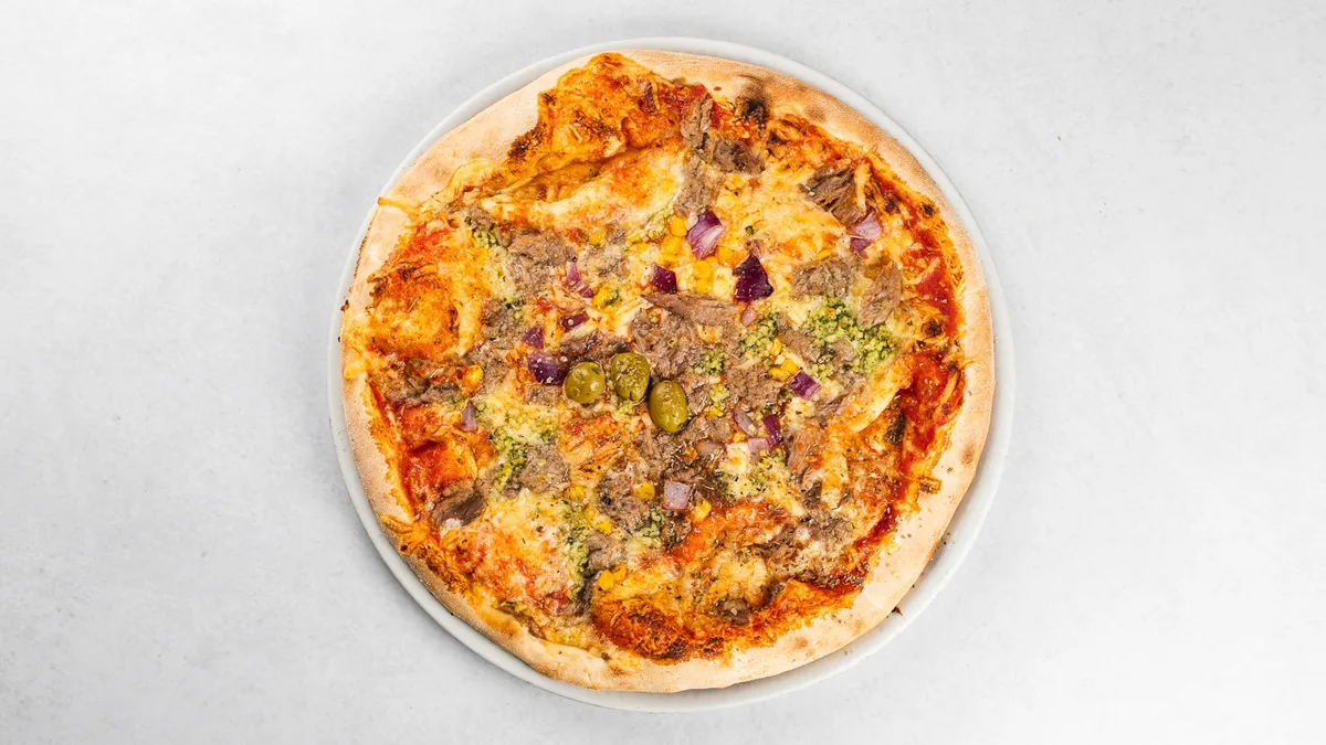 Tuna pizza