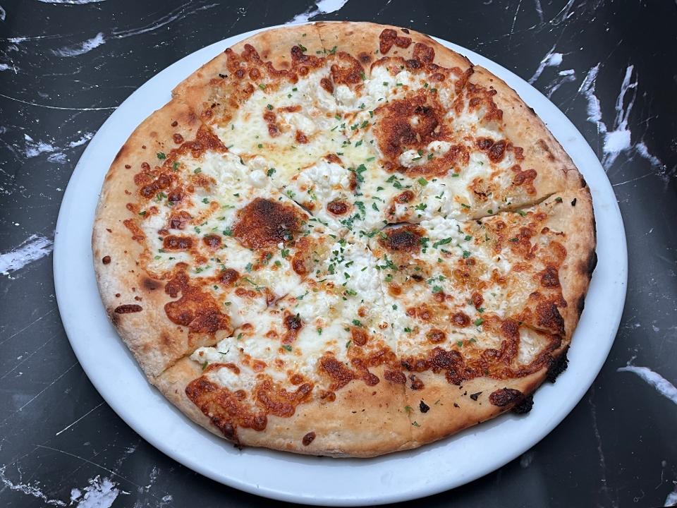 PZ Italian White Pie