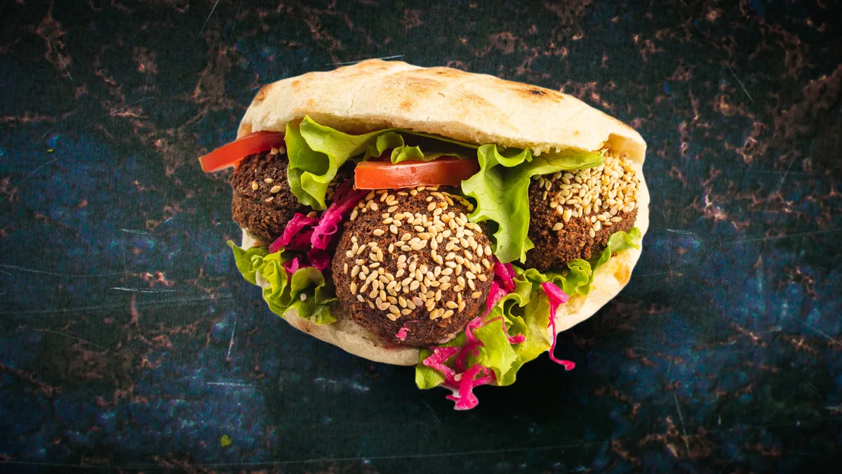 Falafel pita