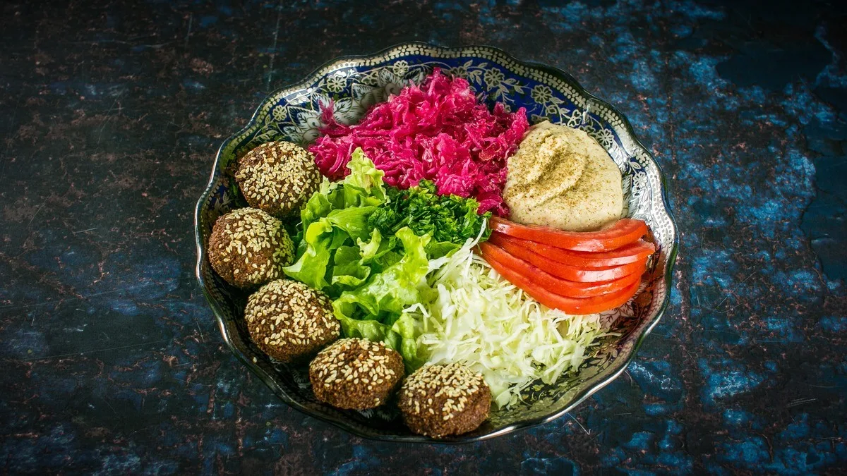 Falafel Salad