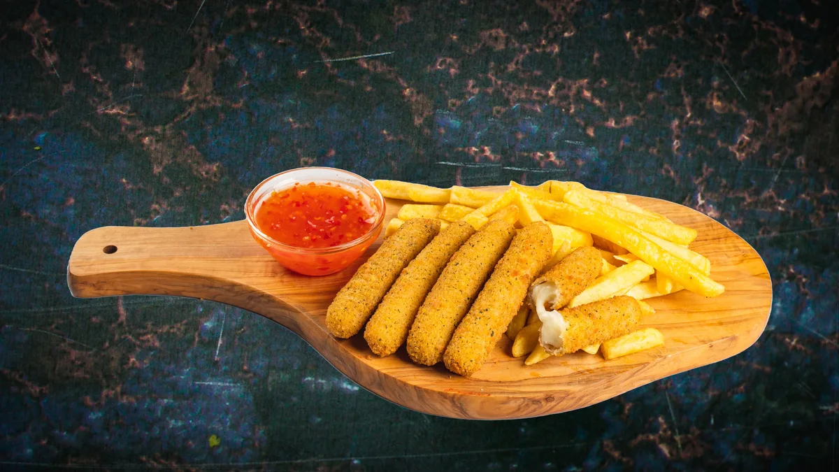 Mozzarella sticks box