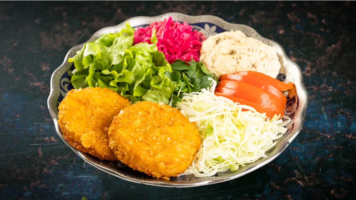 Vegan Mozzarella Salad