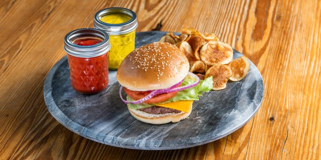 Burger + Chips
