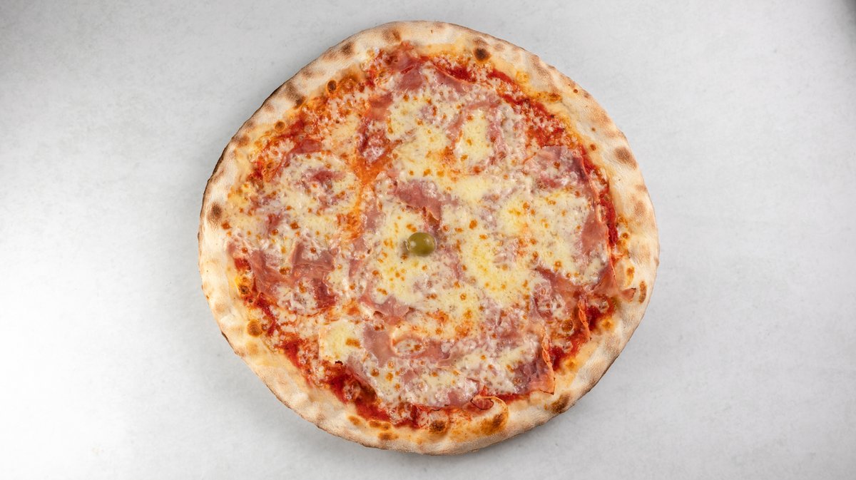 Pizza Vesuvio