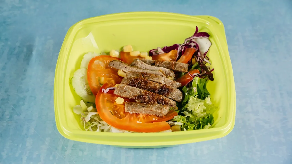 Ramsteak salata