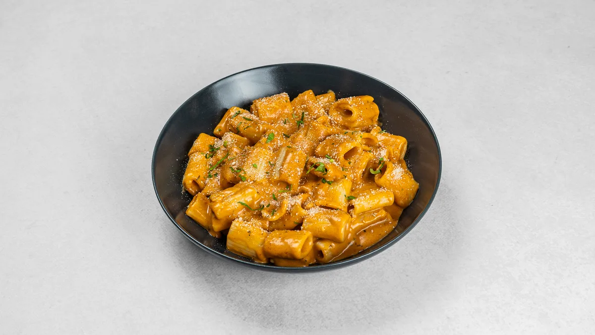 Supreme pasta bowl