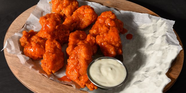 10 Boneless Wings
