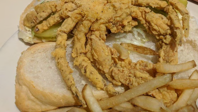 SOFTSHELL CRAB PO BOY