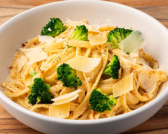 Fettuccine chicken broccoli