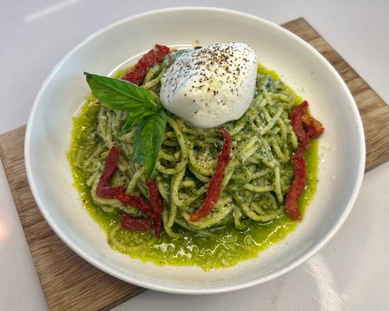 Spaghetti pesto burrata