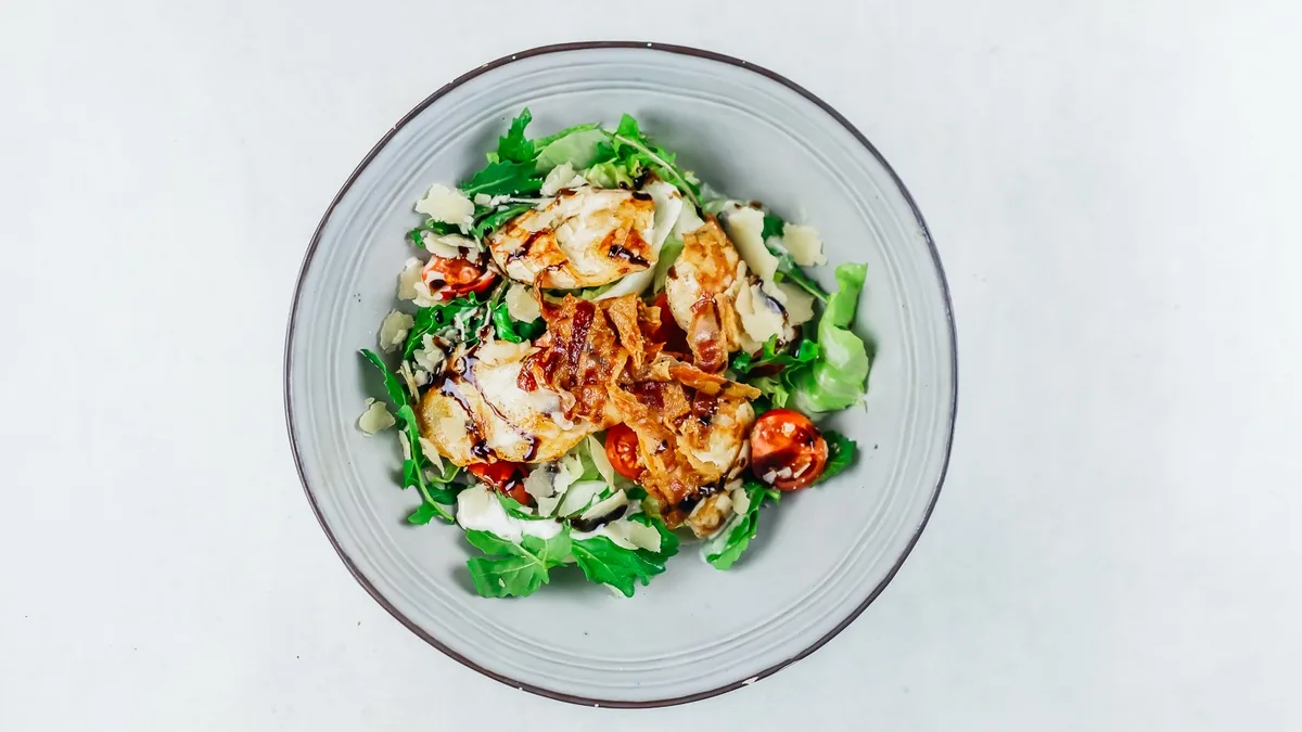 Caesar salata