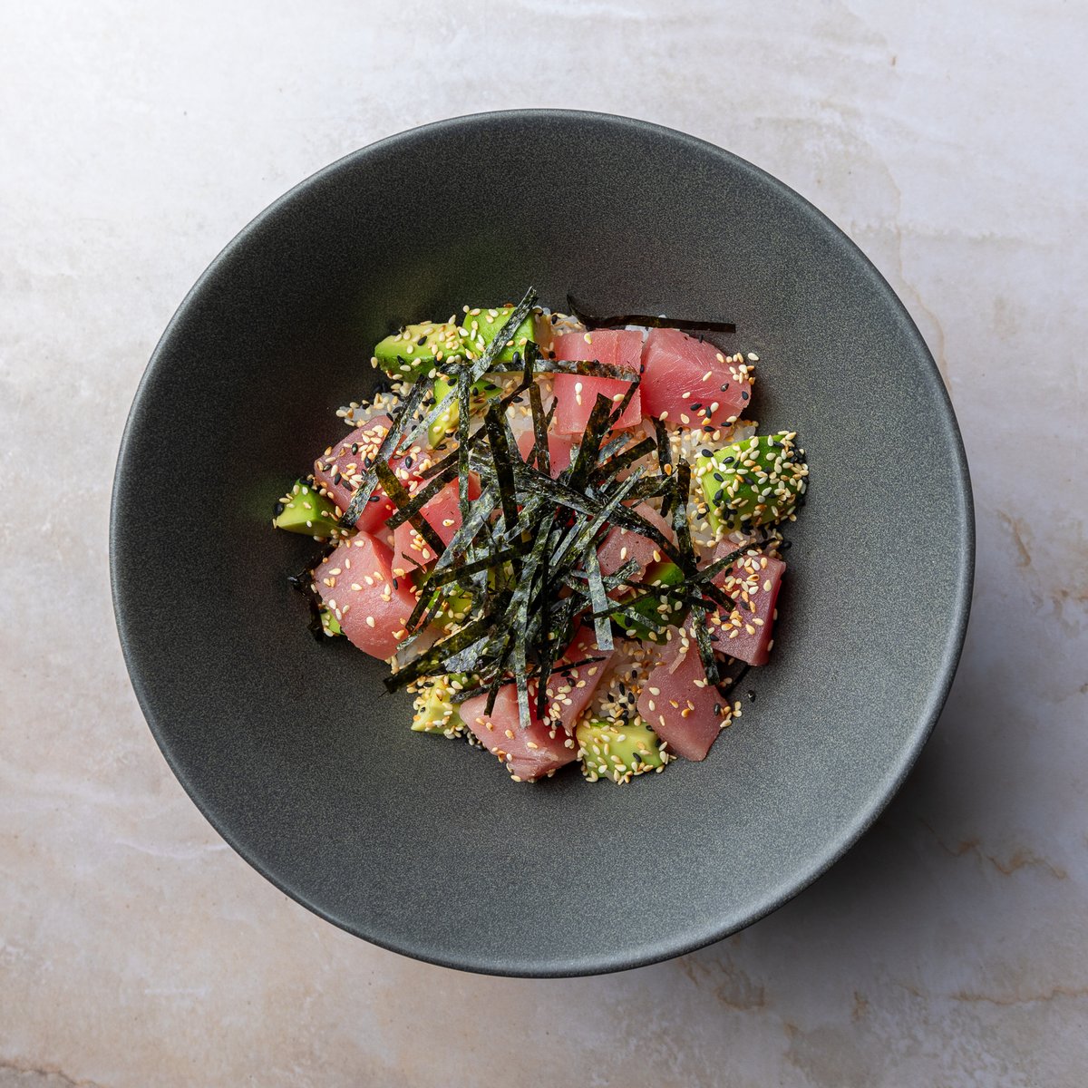 Tuna chirashi zushi