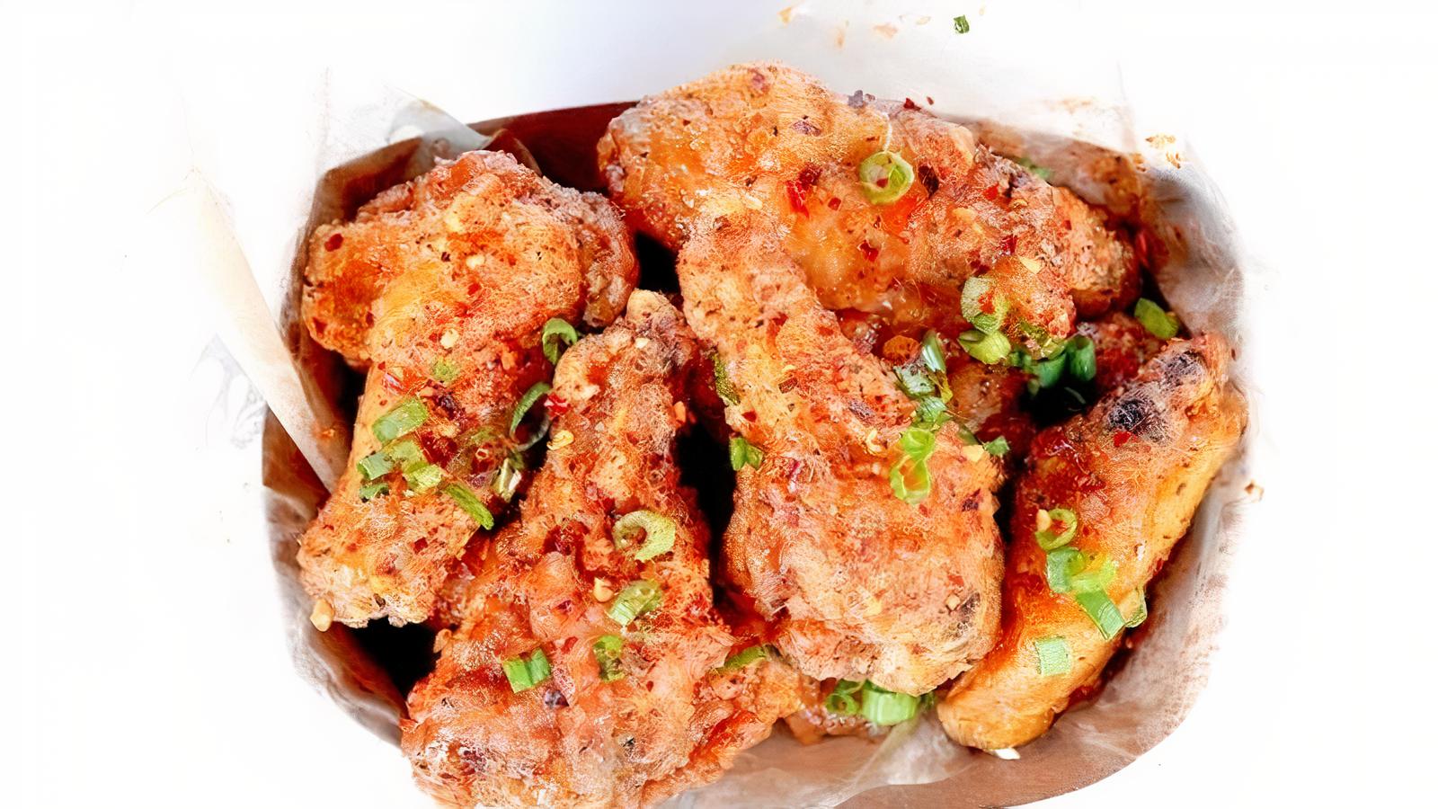 10 WINGS
