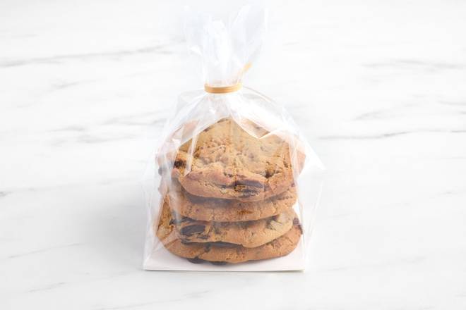 4 Chocolate Chunk Cookies