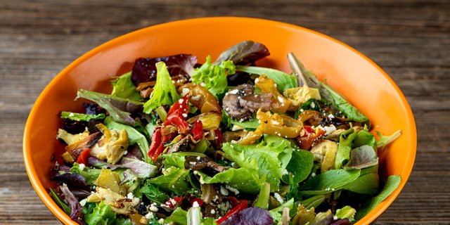 Field Greens and Roasted Veggies Salad