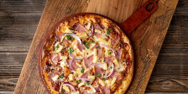 Hawaiian BBQ Pizza