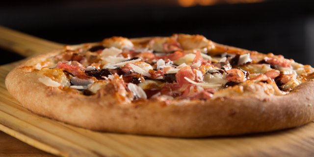 Cauliflower Crust Primo Pizza