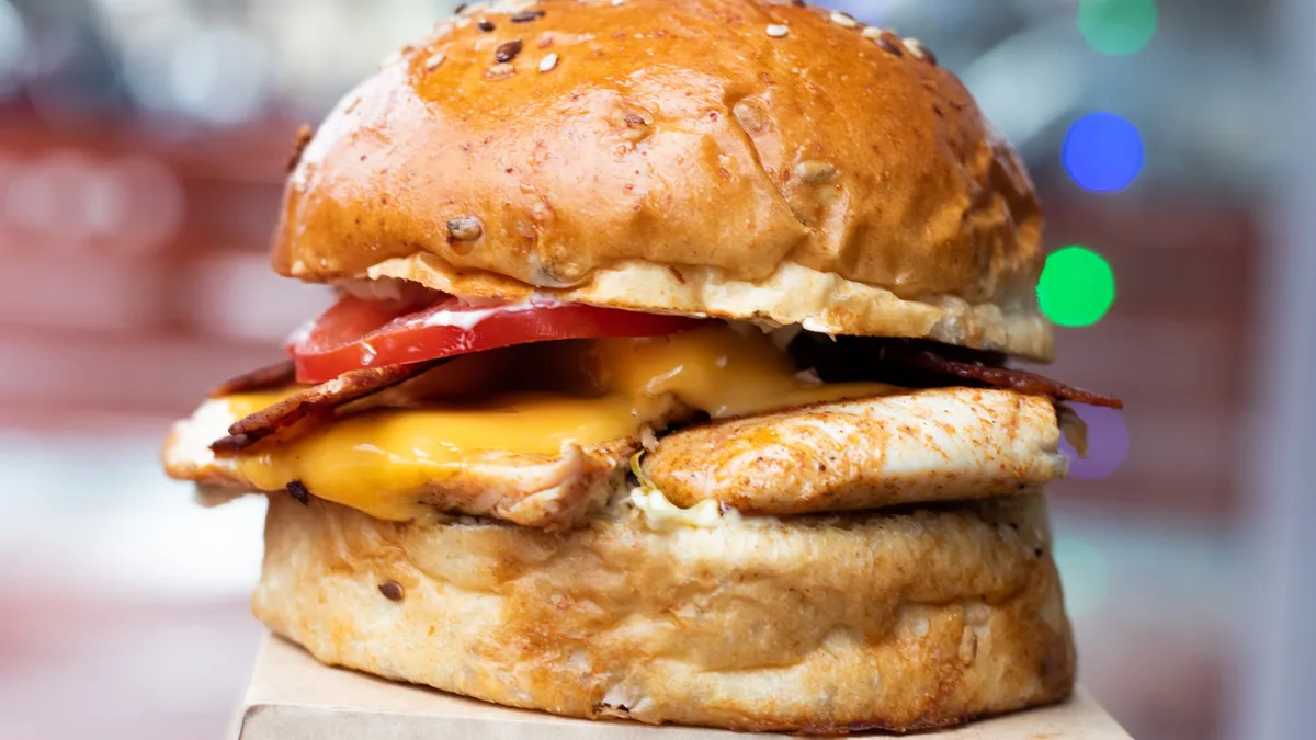BLT chicken burger
