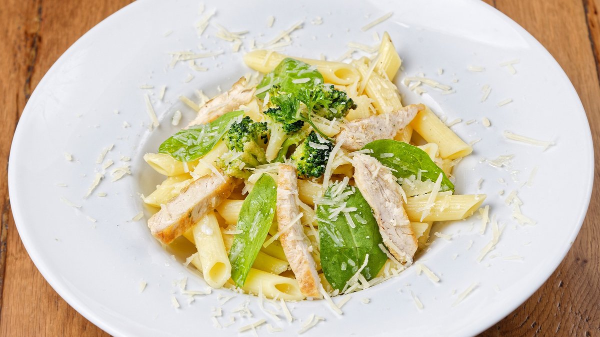 Green pasta