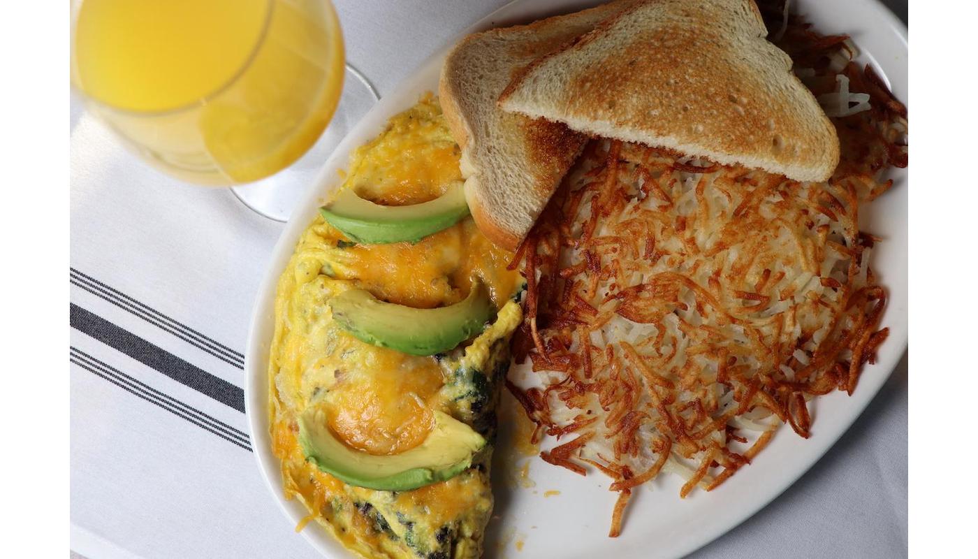 Veggie + Avocado Omelet(Delivery)