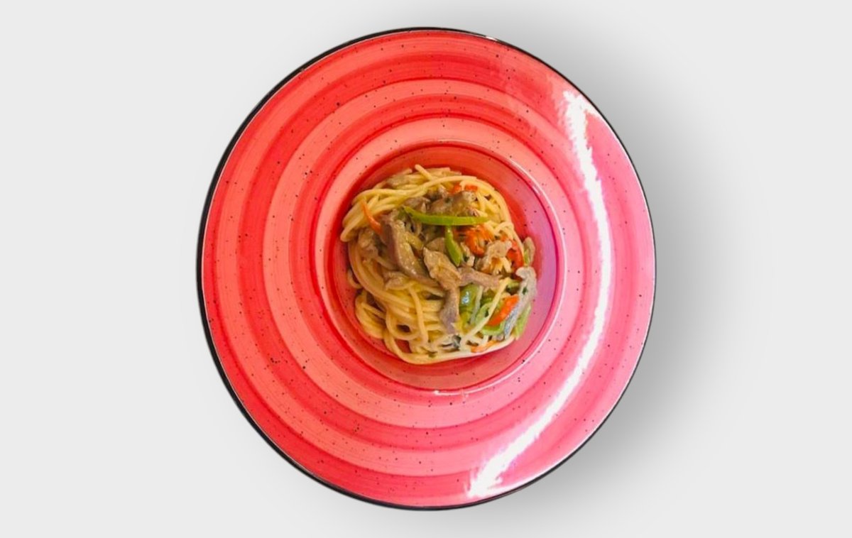 Pasta with Beef Fillet and Peppers