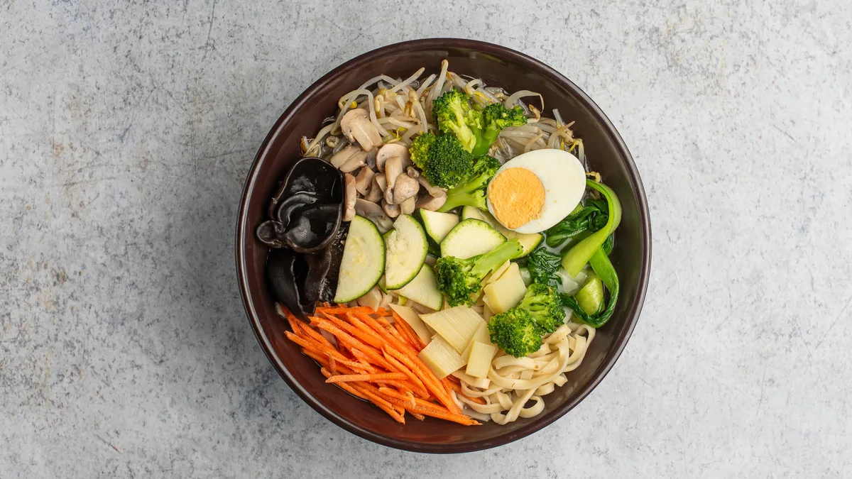 A1 - Zöldség ramen tojással