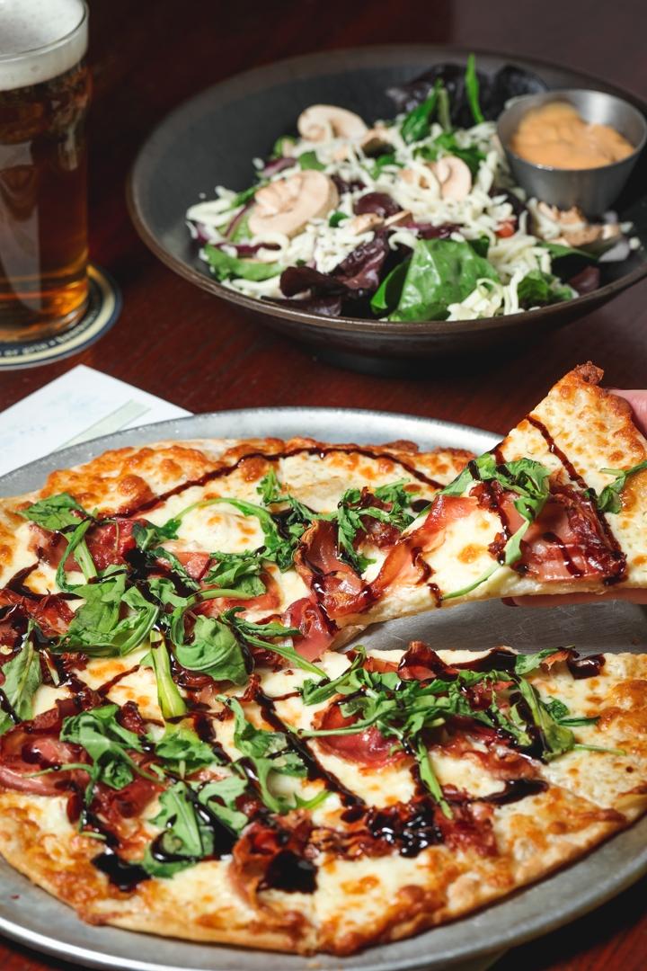 Prosciutto and Arugula 12"