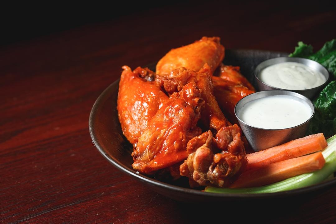 Saucer Wings
