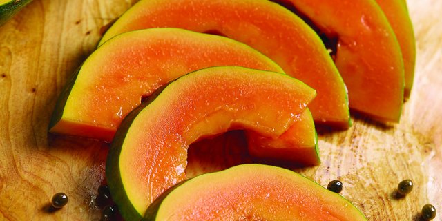 Fresh Papaya and Pineapple Salad