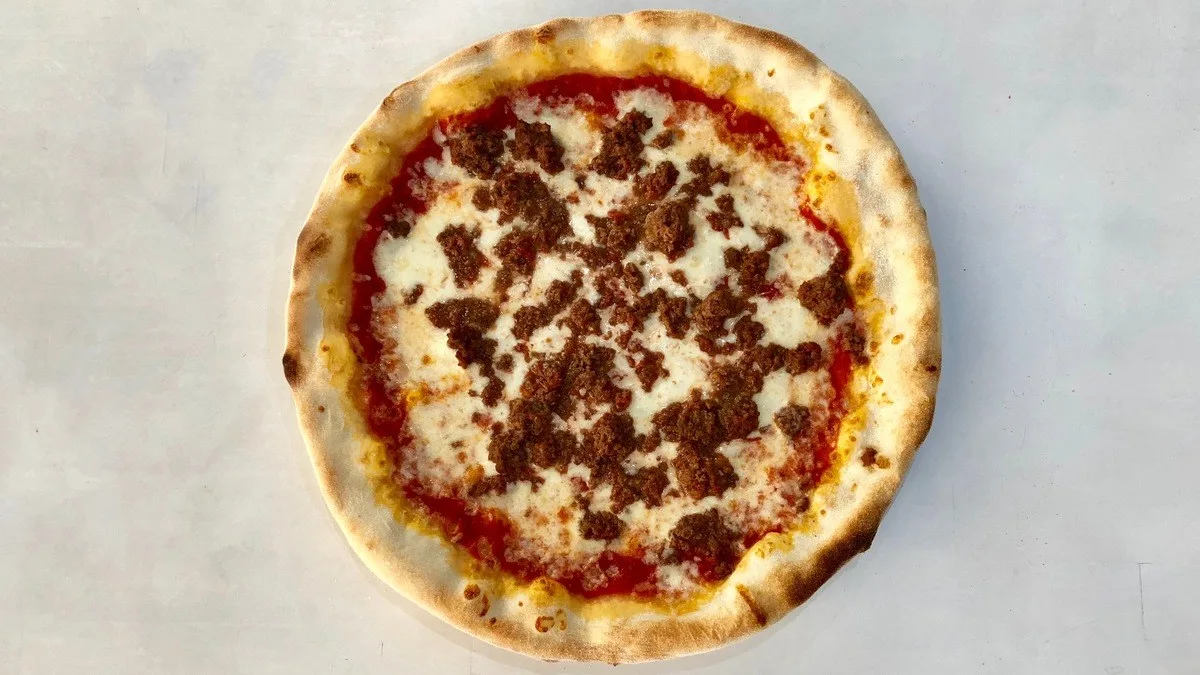 Pizza Bolognese