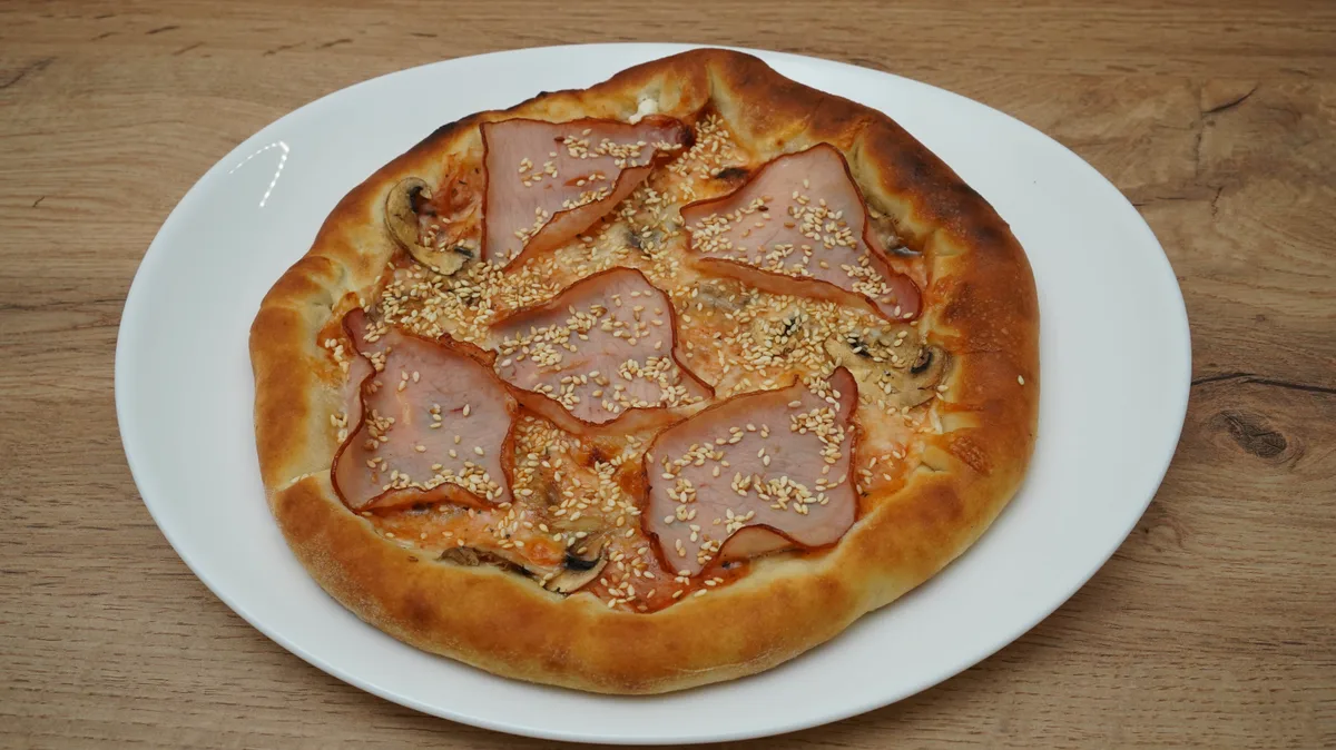 Box full pizza 37cm + 2x Pepsi 0.33l