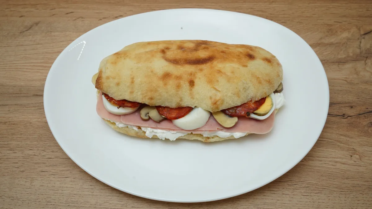 Special sendvič + Pepsi 0.33l