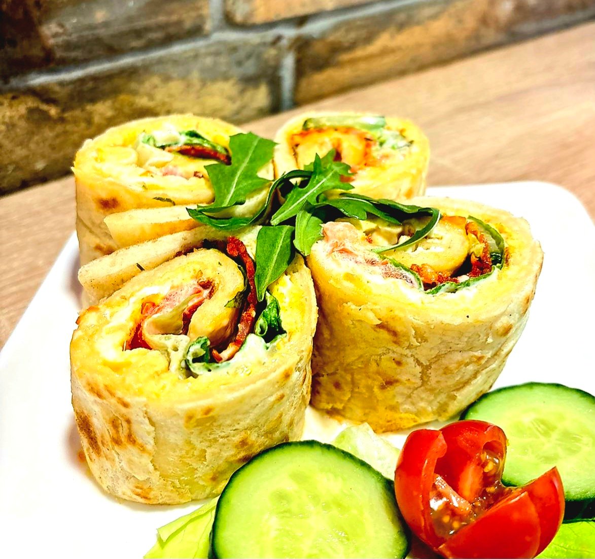 Omlet u tortilji sa  kulenom