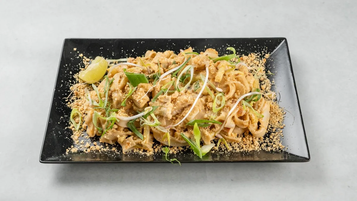 Wok satay umak s kikirikijem GF