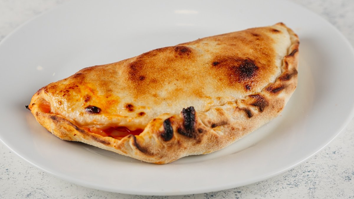 Calzone pizza