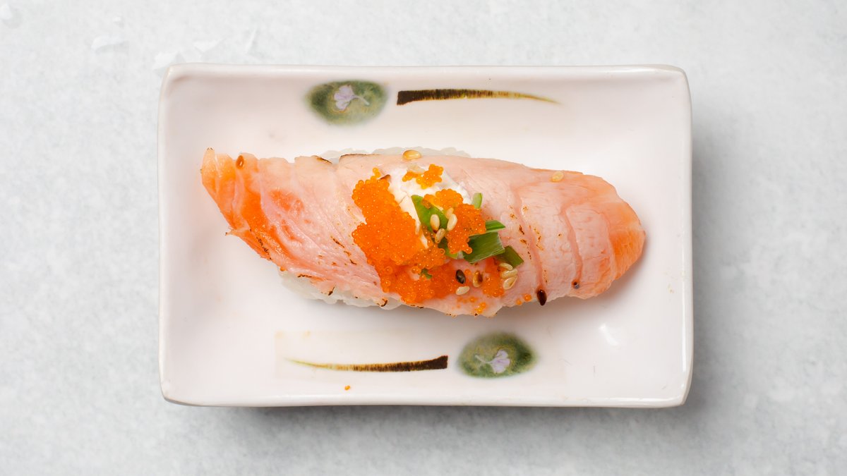 550. Sake Nigiri aburi 2ks