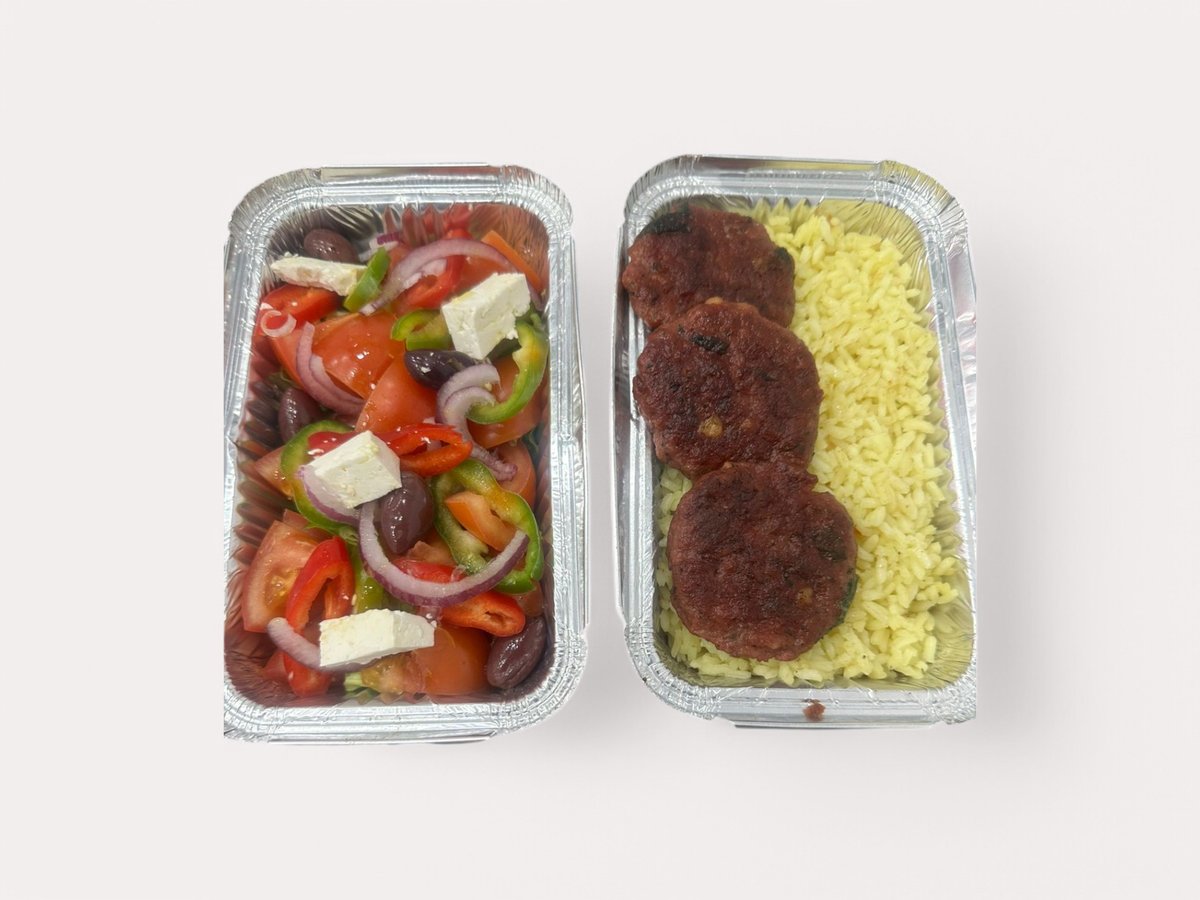Pilaf and 3 Qofte Shtëpie and Sallatë Greke
