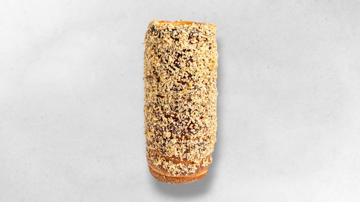 Bio Baumkuchen mit Walnuss and Zucker