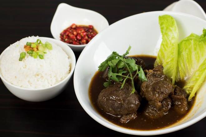 6 Hours Braised Beef Rice