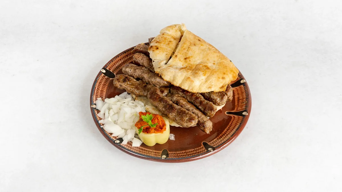 Ćevapi u kajmaku