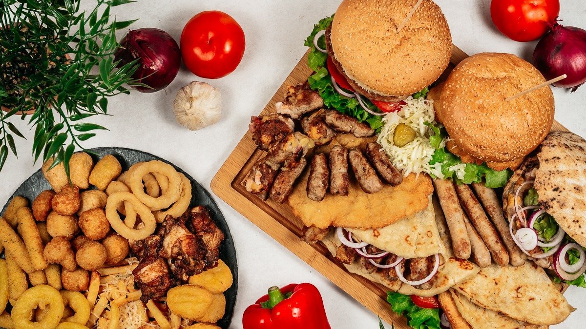 Pileći medaljoni sa sirom -150g +GRATIS pomfrit
