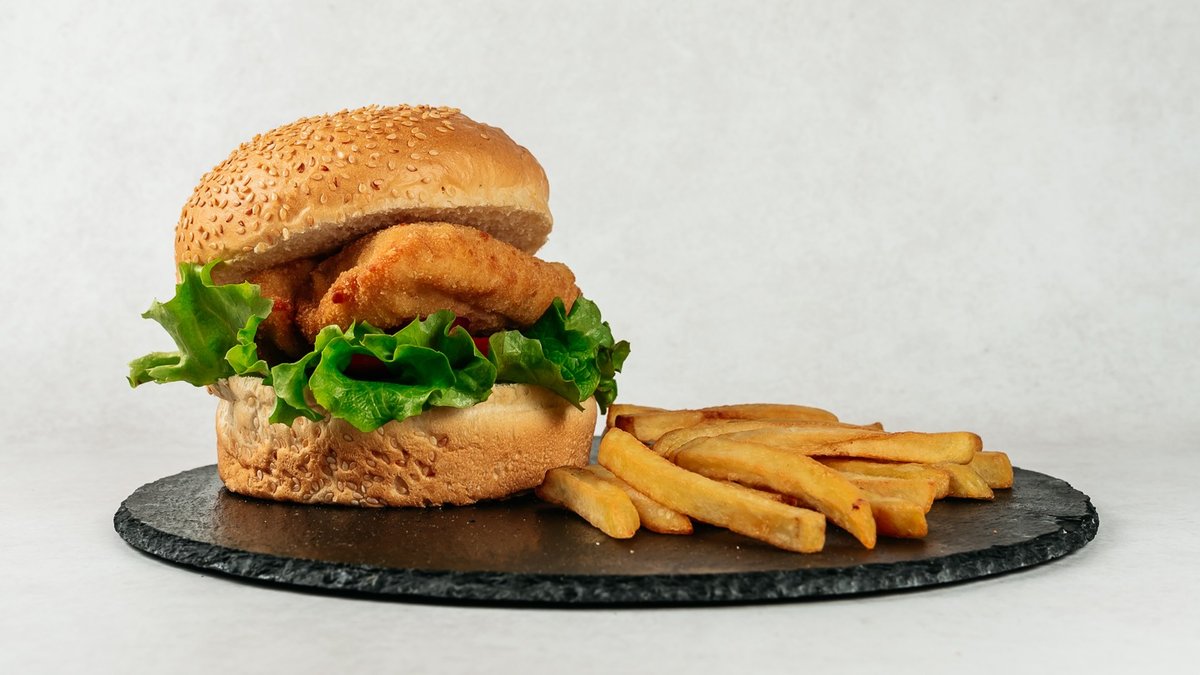 Zagrebački odrezak - 200g +GRATIS pomfrit 🍟
