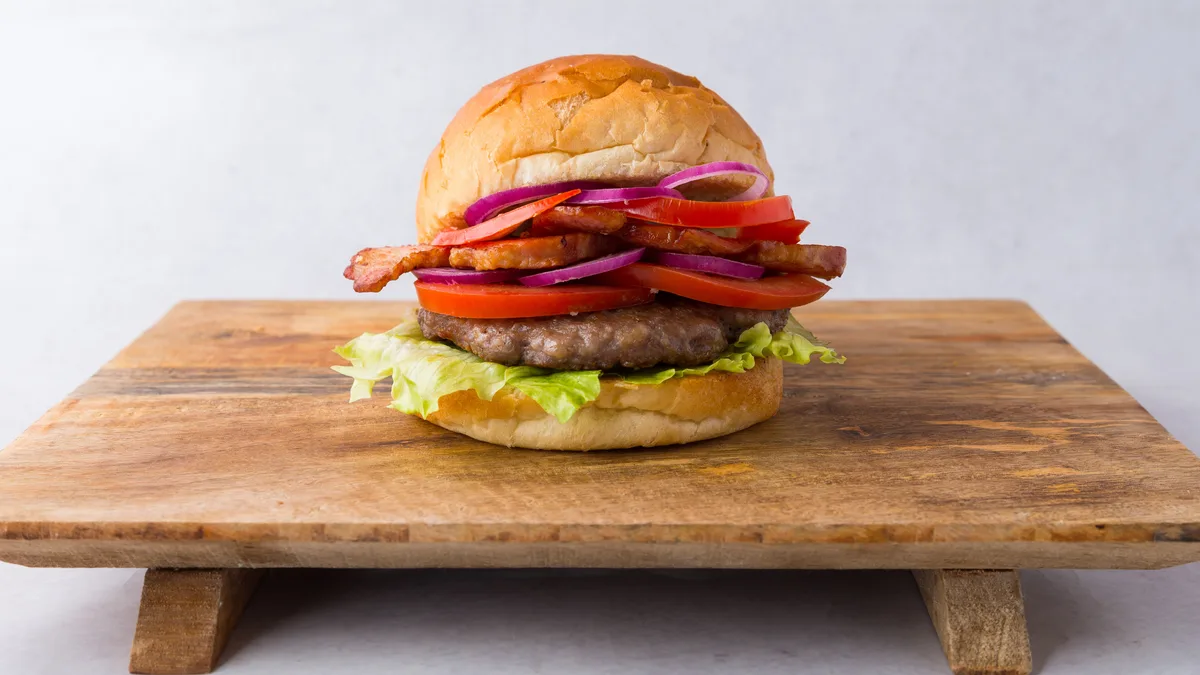 Burger bacon