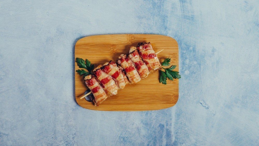 Pileći ražnjić u slanini 160g