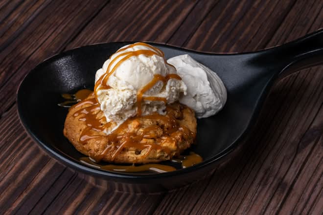 Caramel Apple Cookie Skillet